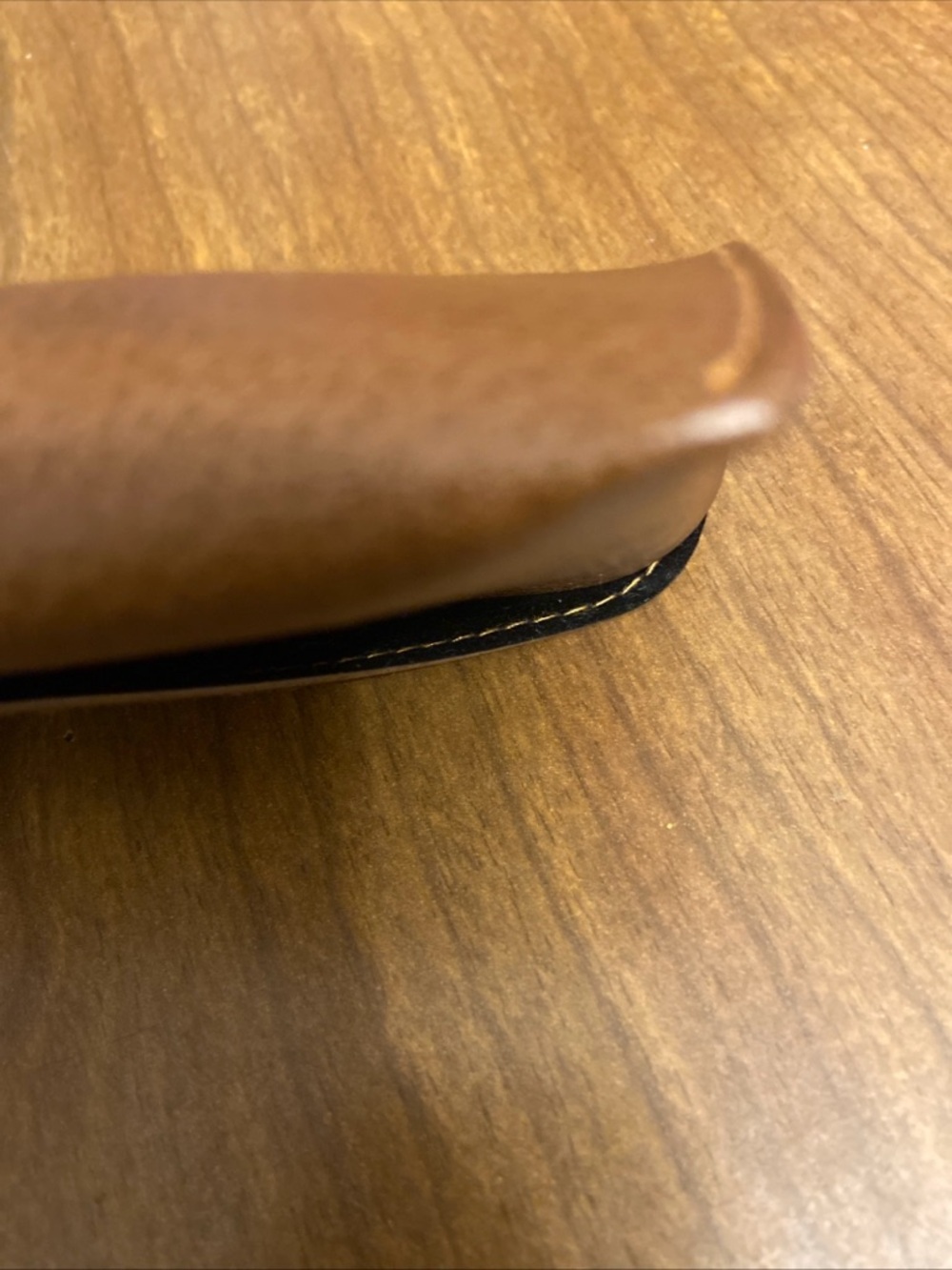 Ray-Ban Medium Brown Pebbled Leather Logo Snap Hard Sunglasses Case Only. - Picture 3 of 7